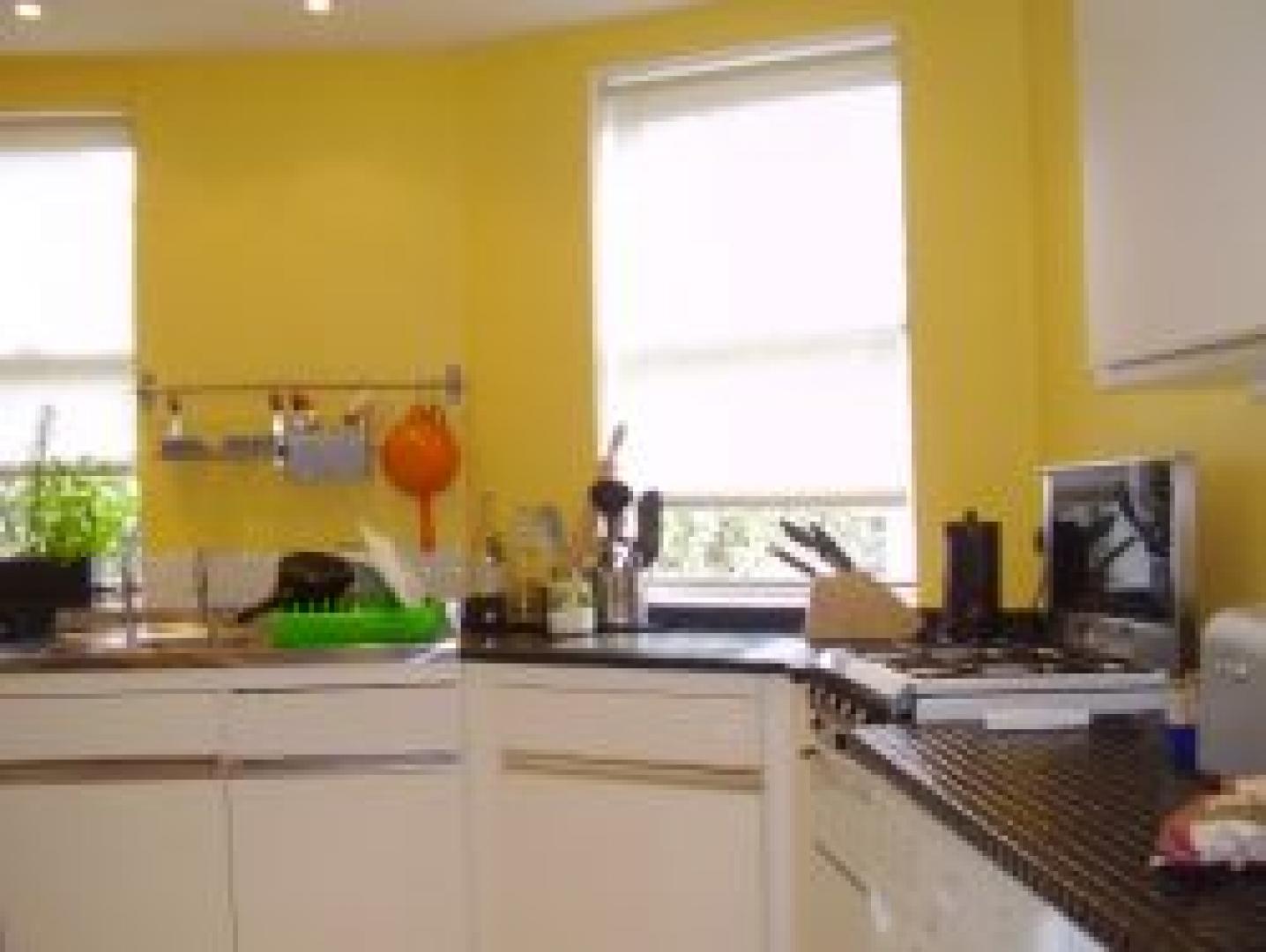 			2 Bedroom, 1 bath, 1 reception Flat			 Cleveland Road, ISLINGTON N1